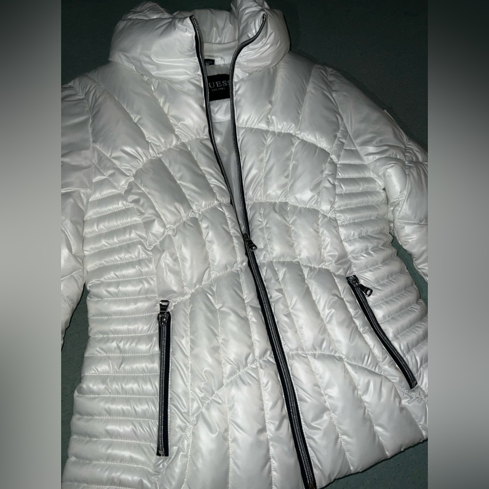 GUESS Women's Quilted White Puffer Coat Medium Size